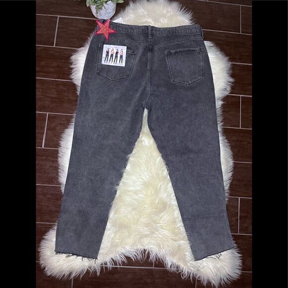 Simple Society super high rise rhinestone/ distressed faded black denim sz 17/33 - Picture 4 of 7